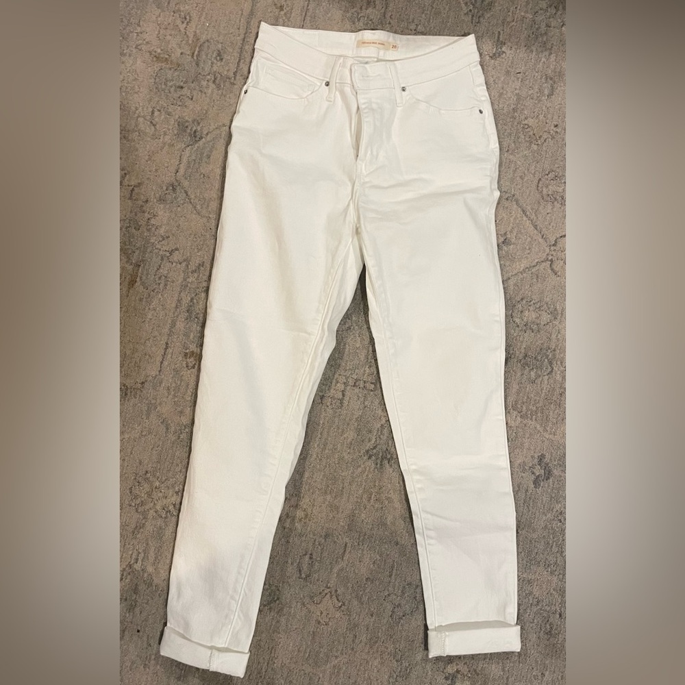 Levi’s 721 High Rise White Skinny Jeans